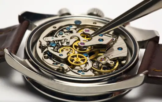 timepiece with most moving parts