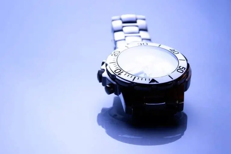 What Makes a Watch Good? 11 Features of a GoodQuality Watch Best