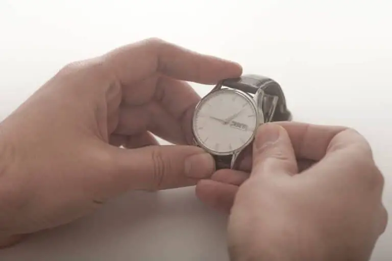 Is It Bad to Wind a Watch Backwards? Best Watch Select